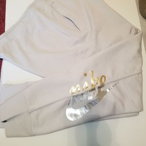 Nike Sportswear Women's Joggers Plus MSRP$65